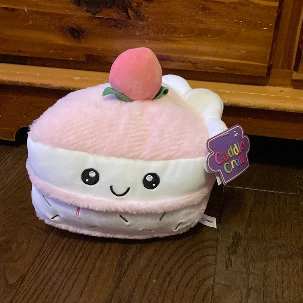BRAND NEW STUFF ANIMAL! NWT! SMOKE FREE HOME!